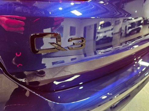 New 2025 Audi Q3 2.0T Premium w/ Convenience Package image 9