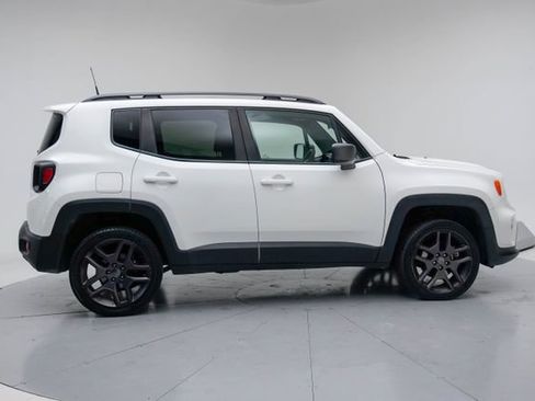 Used 2021 Jeep Renegade Latitude w/ Sun & Sound Group AWD/4WD image 8