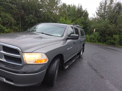 Used 2011 RAM 1500 ST w/ ST Popular Equipment Group AWD/4WD image 3