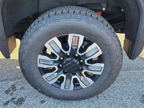 New 2026 GMC Sierra 2500 Denali w/ Denali Reserve Package image 7