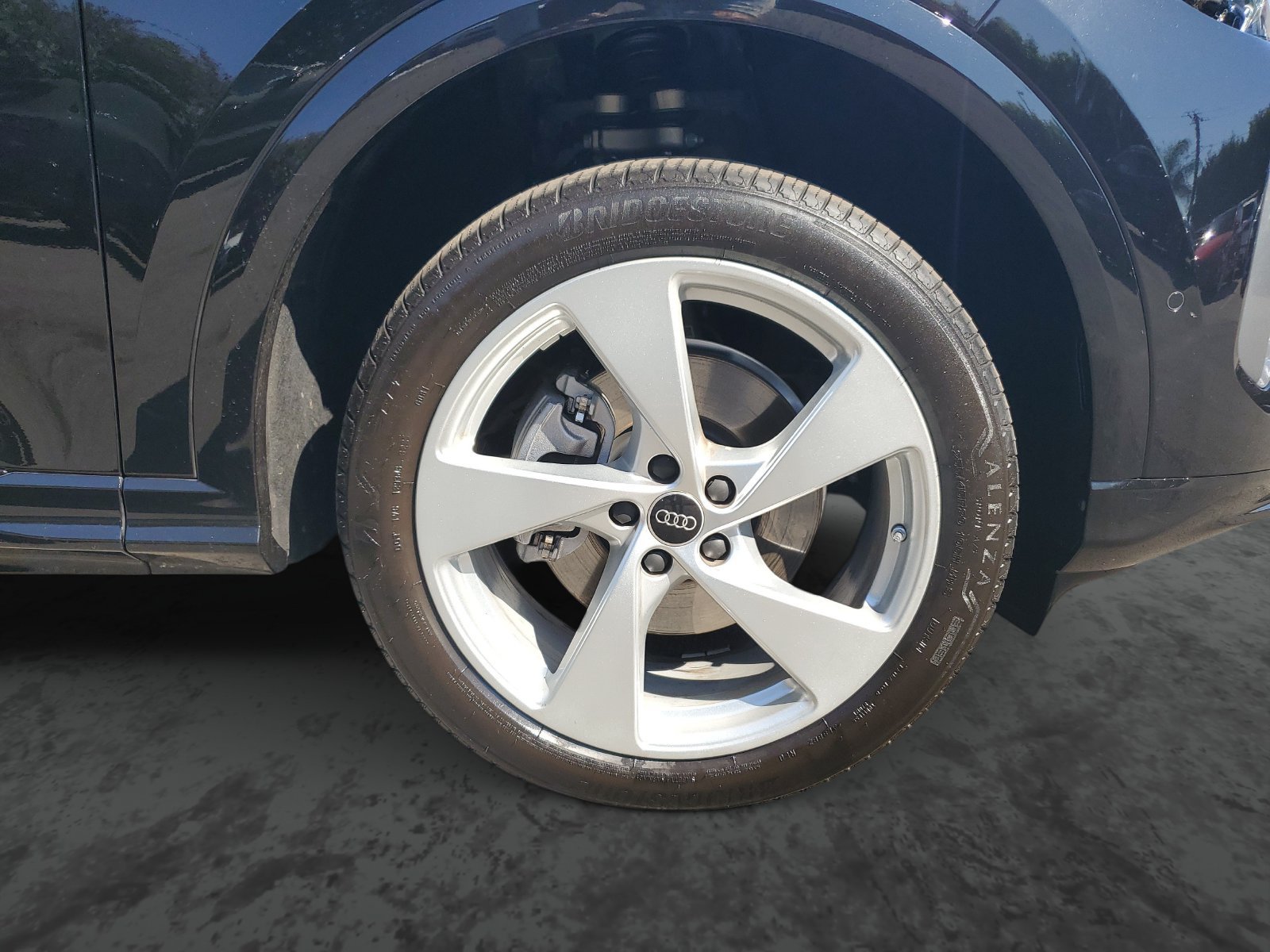 Used 2025 Audi Q5 Premium Plus w/ Premium Plus AWD/4WD image 6