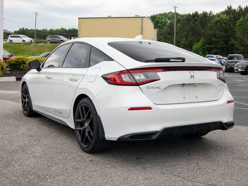 Used 2022 Honda Civic Sport image 11
