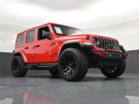 Used 2021 Jeep Wrangler Unlimited Sport w/ Sun And Sound Package AWD/4WD image 31