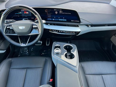 Used 2026 Cadillac Optiq Luxury 2 w/ LPO, Floor Liner Package RWD image 14