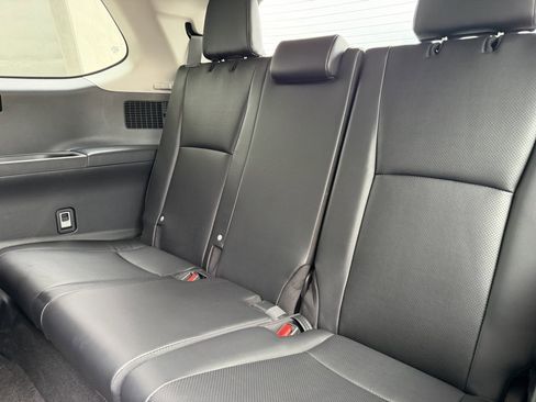 Used 2024 Toyota Grand Highlander Limited image 34