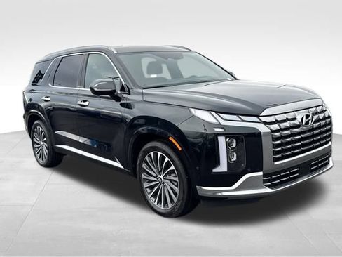 Used 2025 Hyundai Palisade Calligraphy image 7