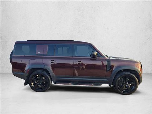 Certified 2023 Land Rover Defender 130 First Edition AWD/4WD image 4