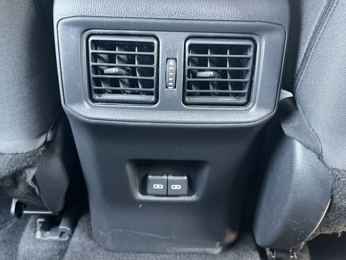 Used 2023 Toyota RAV4 XLE image 19