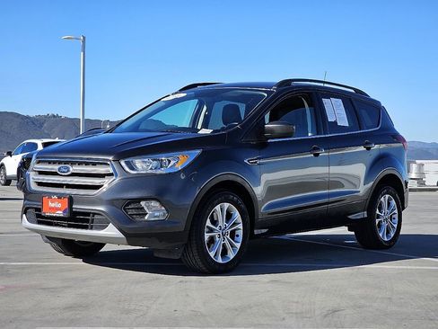 Used 2019 Ford Escape SEL image 6