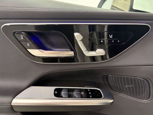 Used 2025 Mercedes-Benz GLC 350e 4MATIC w/ AMG Line image 6