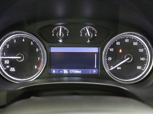 Used 2024 Buick Enclave Essence w/ Technology Package image 36