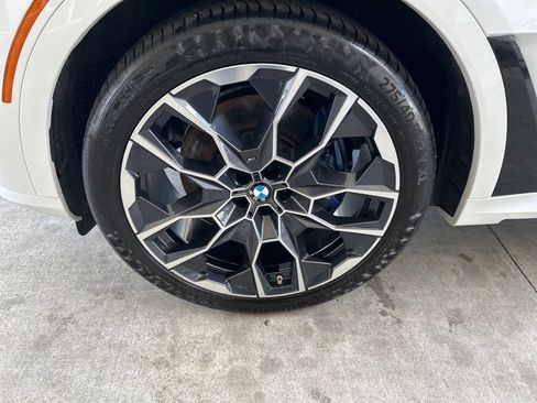 Used 2024 BMW X7 xDrive40i w/ M Sport Package image 14