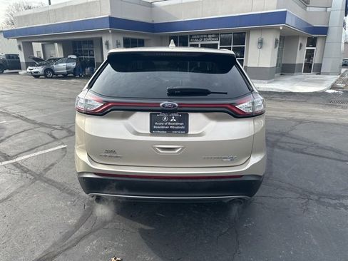 Used 2017 Ford Edge Titanium w/ Technology Package image 4