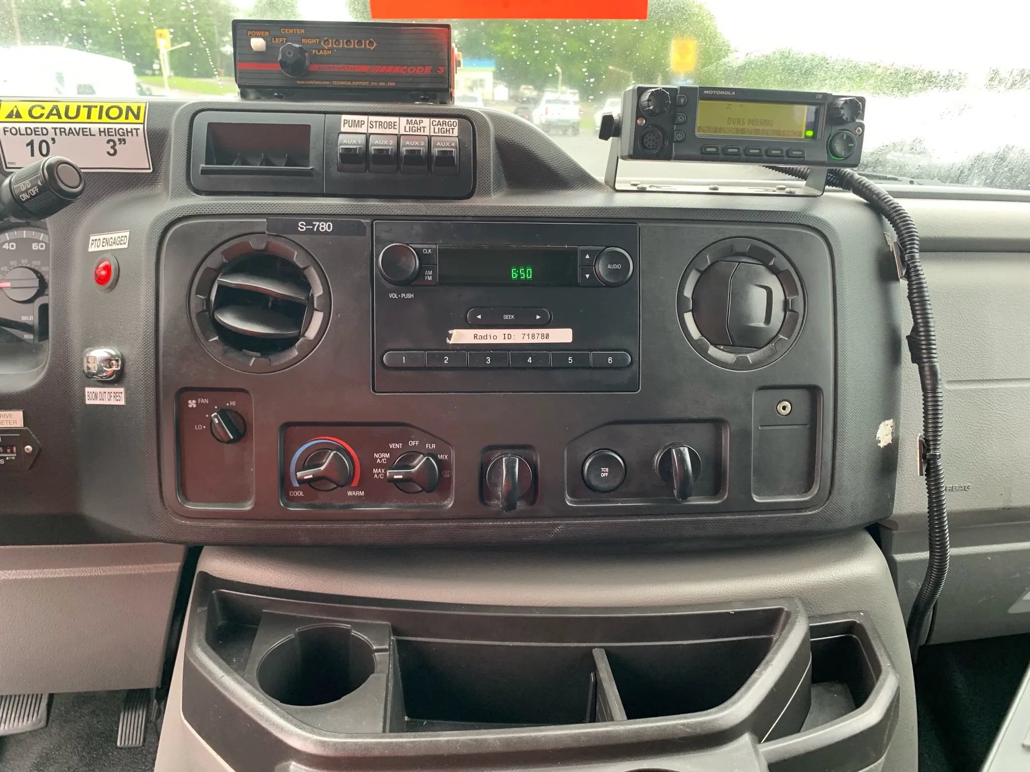 Used 2013 Ford E-350 and Econoline 350 Super Duty RWD image 12