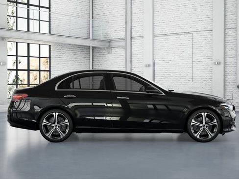 Used 2025 Mercedes-Benz C 300 Sedan image 11