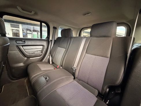 Used 2010 HUMMER H3 AWD/4WD image 14