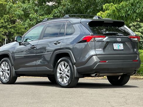 Used 2025 Toyota RAV4 XLE Premium w/ Weather Package AWD/4WD image 6