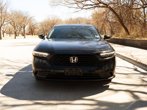 Used 2024 Honda Accord Sport image 3