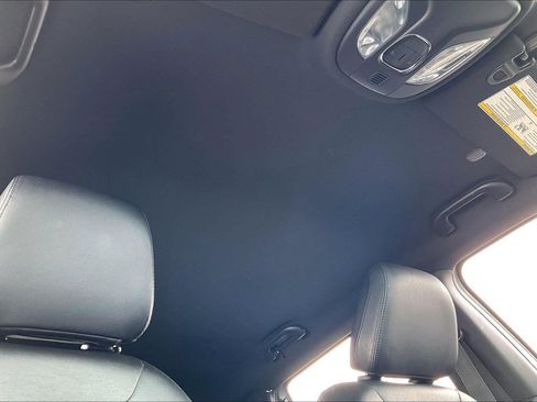 Certified 2022 Jeep Compass Altitude image 11