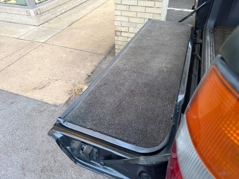 Used 1993 Toyota Land Cruiser Base AWD 4dr SUV image 58