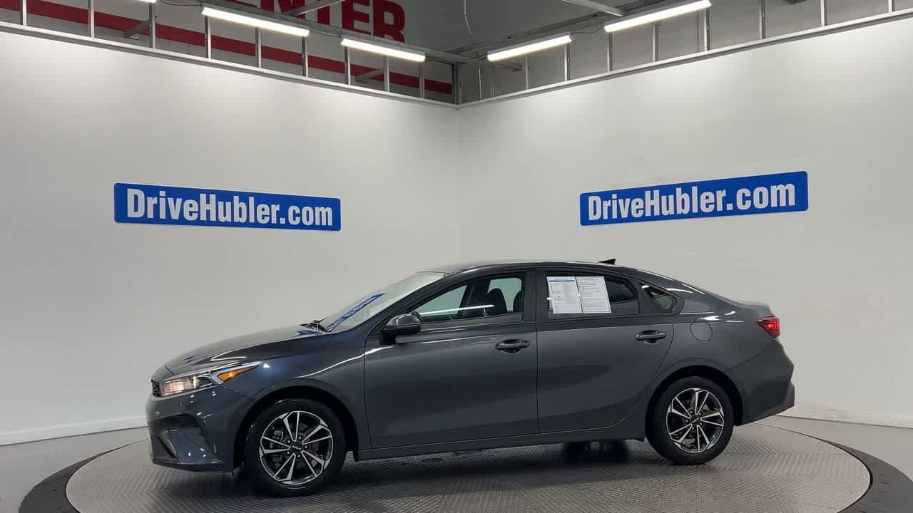Used 2023 Kia Forte LXS w/ LXS Technology Package FWD image 7
