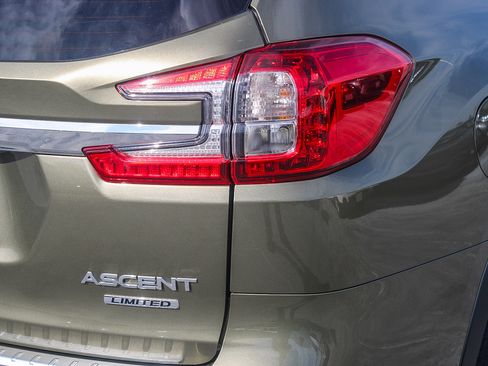 Used 2023 Subaru Ascent Limited w/ Technology Package AWD/4WD image 10