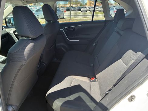 Used 2025 Toyota RAV4 LE AWD/4WD image 20