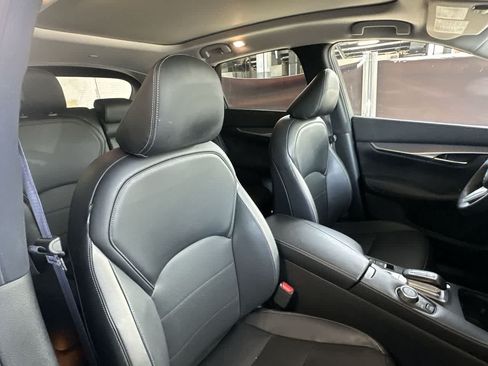 Used 2023 INFINITI QX50 Luxe FWD image 27