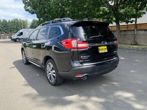 Used 2022 Subaru Ascent Limited w/ Technology Package AWD/4WD image 3