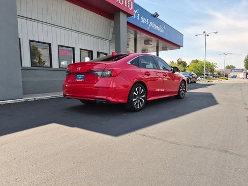 Used 2023 Honda Civic EX image 7