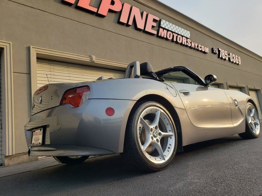 Used 2008 BMW Z4 3.0si RWD image 4