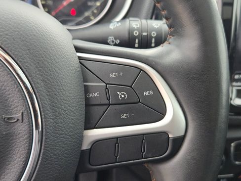 Used 2018 Jeep Compass Limited w/ Navigation Group AWD/4WD image 21