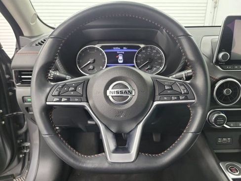 Certified 2023 Nissan Sentra SR FWD image 17