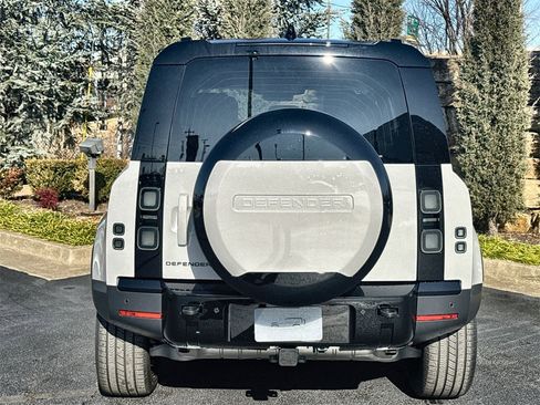 Used 2026 Land Rover Defender 110 S image 4