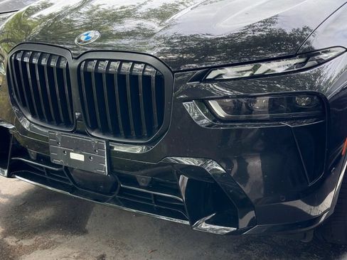 Used 2023 BMW X7 xDrive40i w/ Executive Package AWD/4WD image 12