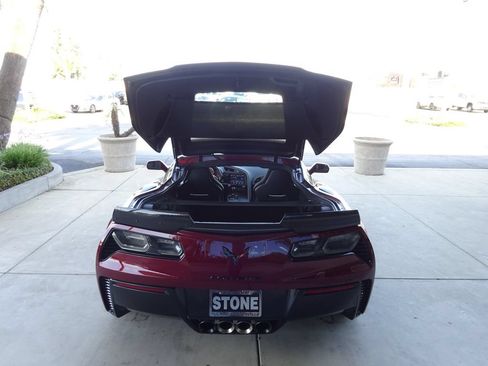 Certified 2018 Chevrolet Corvette Z06 RWD image 23