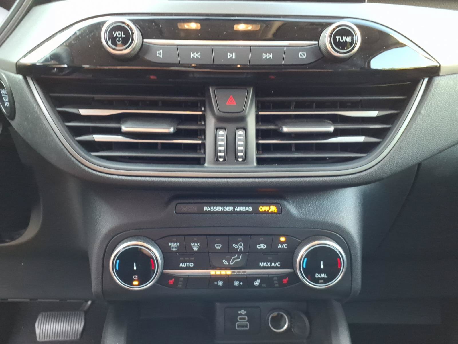 Used 2024 Ford Escape Active AWD/4WD image 27