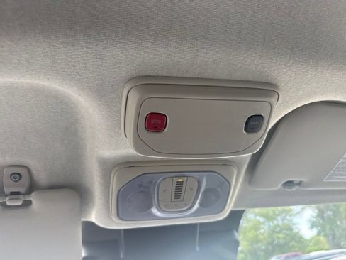 Used 2025 RAM ProMaster 2500 w/ Convenience Group FWD image 14