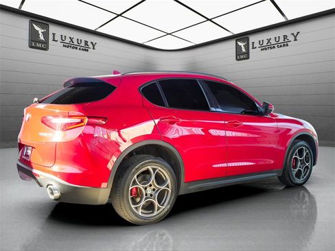 Used 2018 Alfa Romeo Stelvio Sport w/ Quick Order Package 22J Sport image 3
