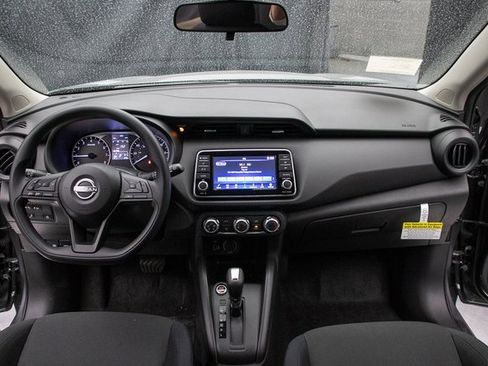 New 2025 Nissan Kicks Play S image 21