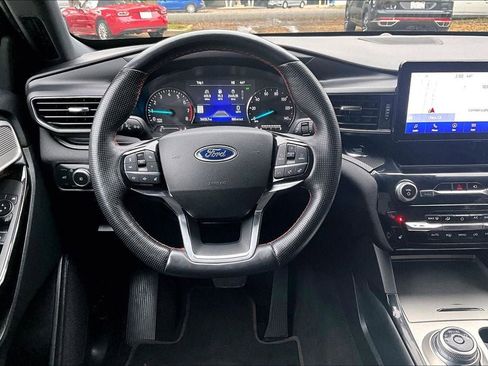 Used 2022 Ford Explorer ST-Line w/ Class IV Trailer Tow Package image 4