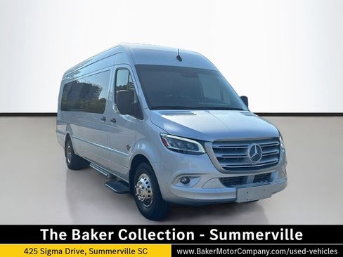 Used 2023 Mercedes-Benz Sprinter 3500 image 1