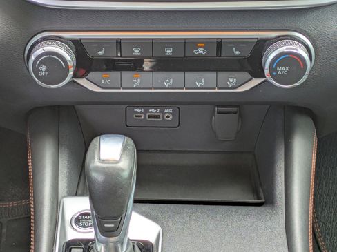 Used 2022 Nissan Altima 2.5 SR w/ Midnight Edition Package FWD image 15