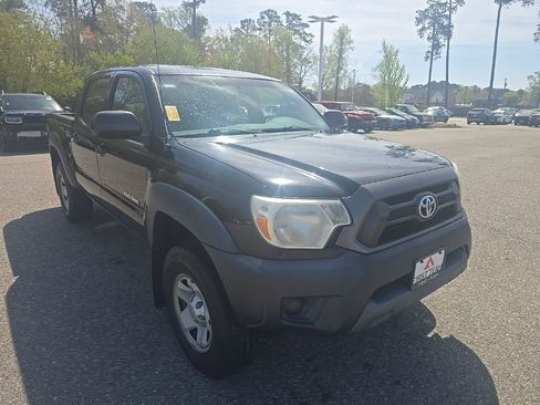 Used 2014 Toyota Tacoma PreRunner w/ Convenience Package image 3
