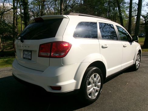 Used 2019 Dodge Journey SE w/ Connectivity Group image 5