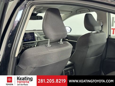 Used 2025 Toyota Camry LE image 16