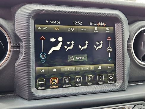 Used 2023 Jeep Wrangler Unlimited Sahara w/ Cold Weather Group image 20