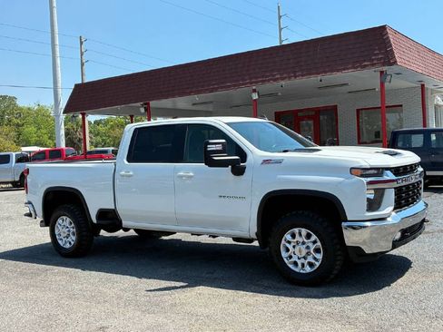 Used 2021 Chevrolet Silverado 2500 LT w/ Z71 Off-Road Package image 7