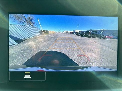 Used 2023 GMC Terrain AT4 image 27