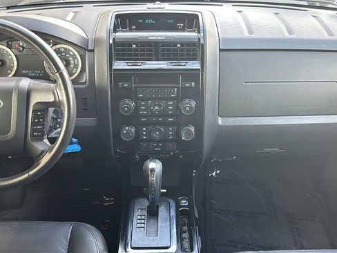 Used 2010 Ford Escape Limited image 9